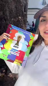 Cliente LA CENTRAL COLECCIONES con álbum Panini en Mar del Plata